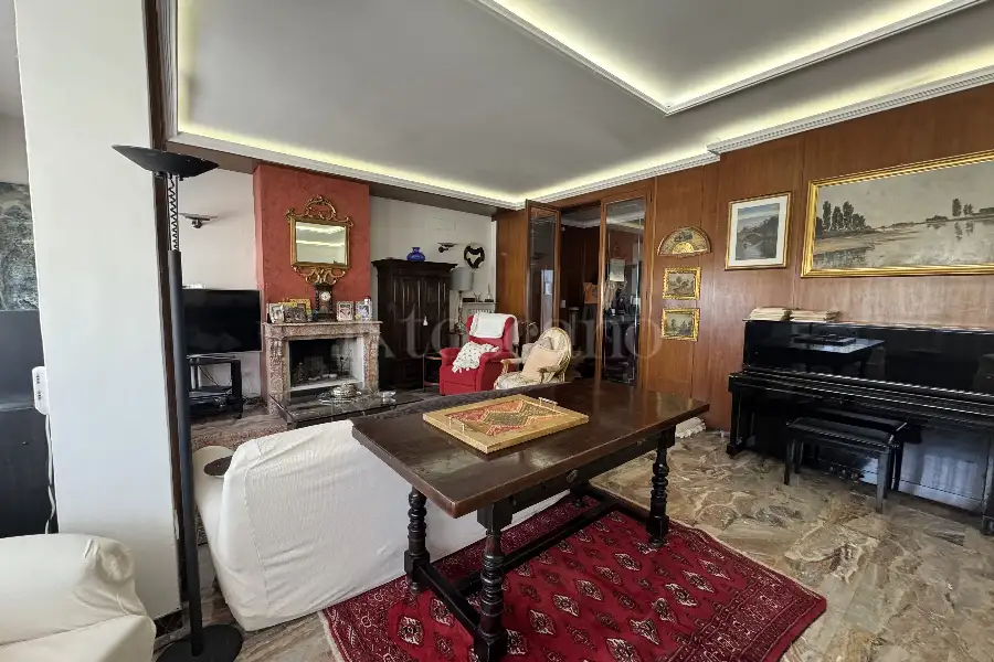 Casa in vendita di 232 mq a €1.000.000 (rif. 5/2026)