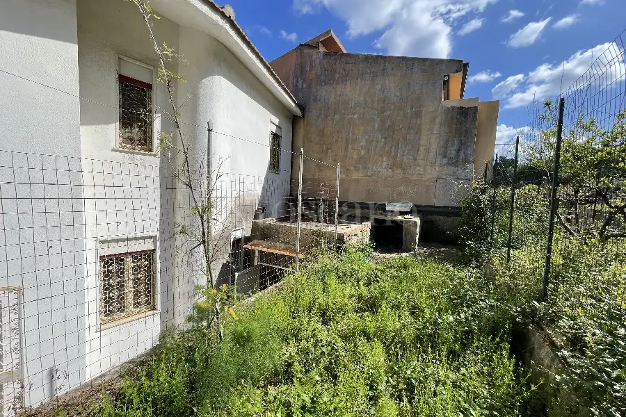 Casa Indipendente in vendita di 226 mq a €97.000 (rif. 7/2025)