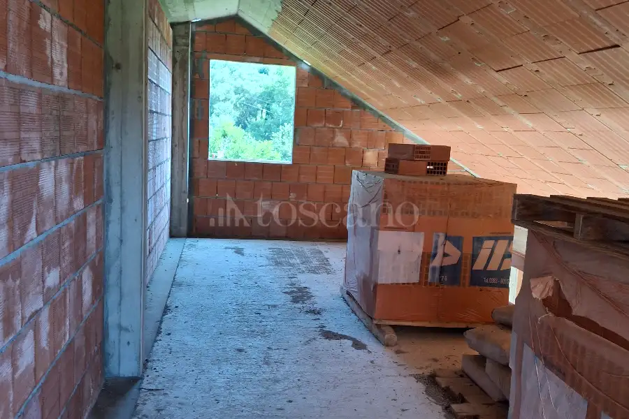 Casale in vendita di 400 mq a €500.000 (rif. 2/2025)