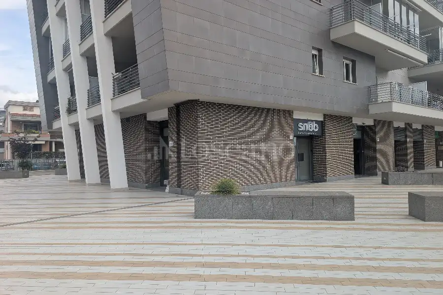 Negozio in vendita di 135 mq a €450.000 (rif. 3/2026)