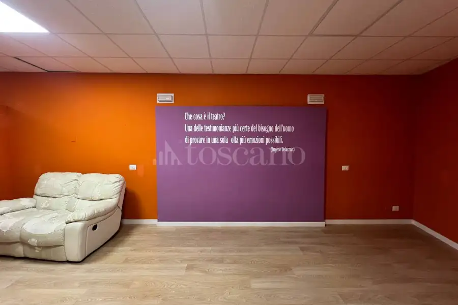 Magazzino in vendita di 215 mq a €149.000 (rif. 76/2025)
