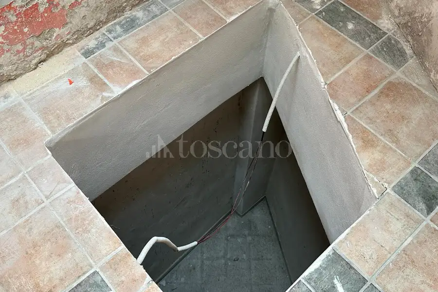 Negozio in vendita di 225 mq a €350.000 (rif. 51/2026)