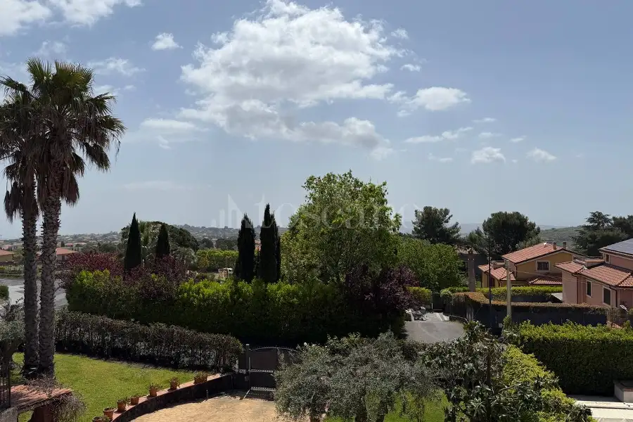 Villa Bifamiliare in vendita di 182 mq a €379.000 (rif. 75/2026)