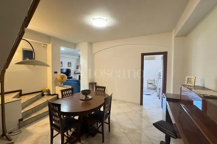 Attico in vendita di 165 mq a €189.000 (rif. 48/2026)