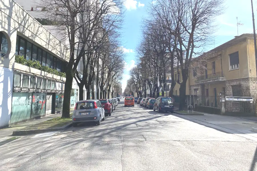 Magazzino in vendita di 450 mq a €125.000 (rif. 7/2025)