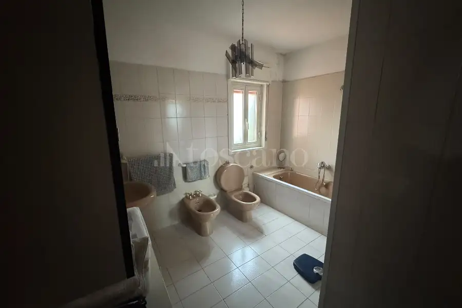Villa Bifamiliare in vendita di 480 mq a €499.000 (rif. 171/2026)