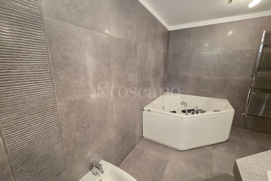 Villa Plurifamiliare in vendita di 115 mq a €285.000 (rif. 7/2026)