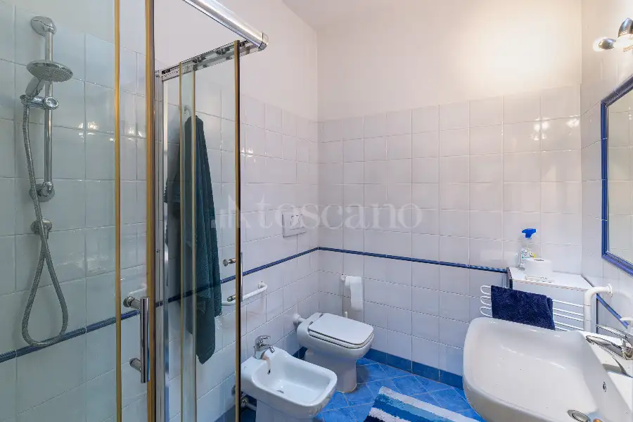 Villa Bifamiliare in vendita di 420 mq a €770.000 (rif. 16/2025)