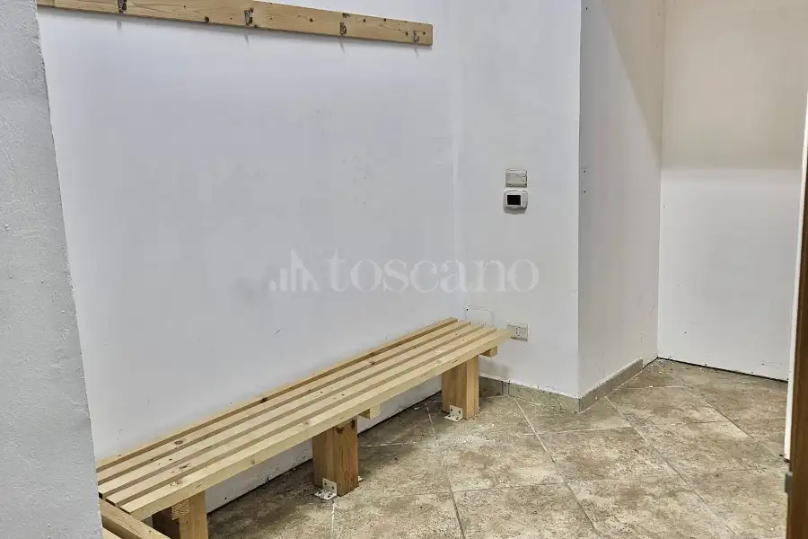 Negozio in affitto di 150 mq a €1.000 (rif. 126/2026)