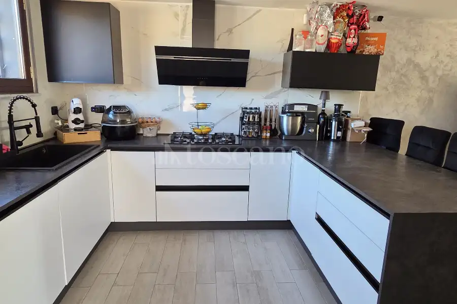 Villa Plurifamiliare in vendita di 130 mq a €249.000 (rif. 21/2026)
