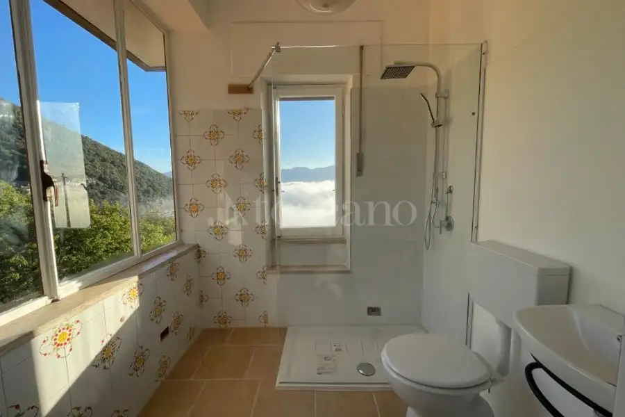 Casa Indipendente in vendita di 300 mq a €249.000 (rif. 18/2026)