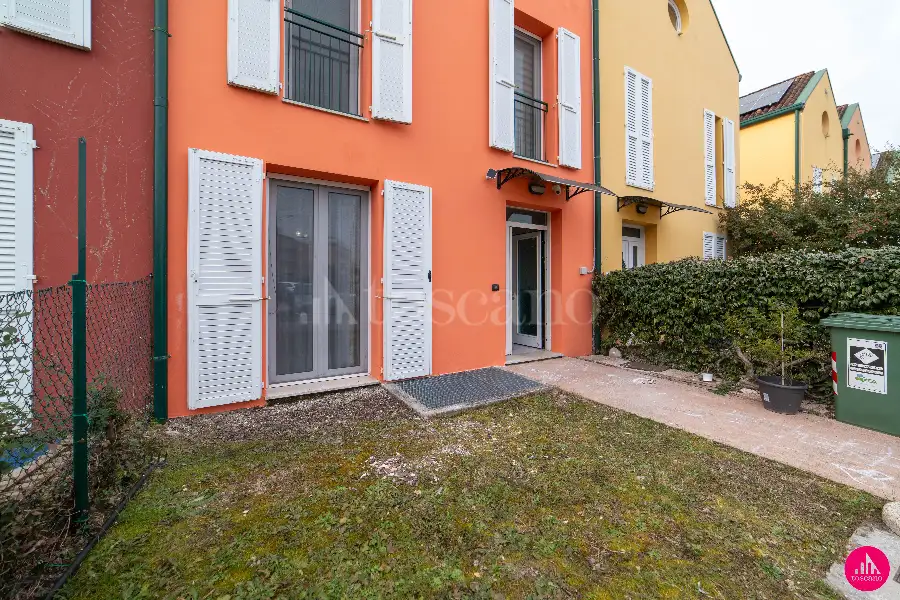Villino a Schiera in vendita di 190 mq a €269.000 (rif. 6/2026)
