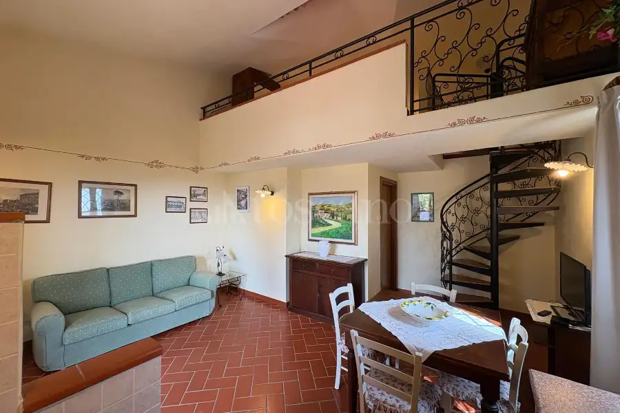 Casale in vendita di 880 mq a €1.080.000 (rif. 22/2025)