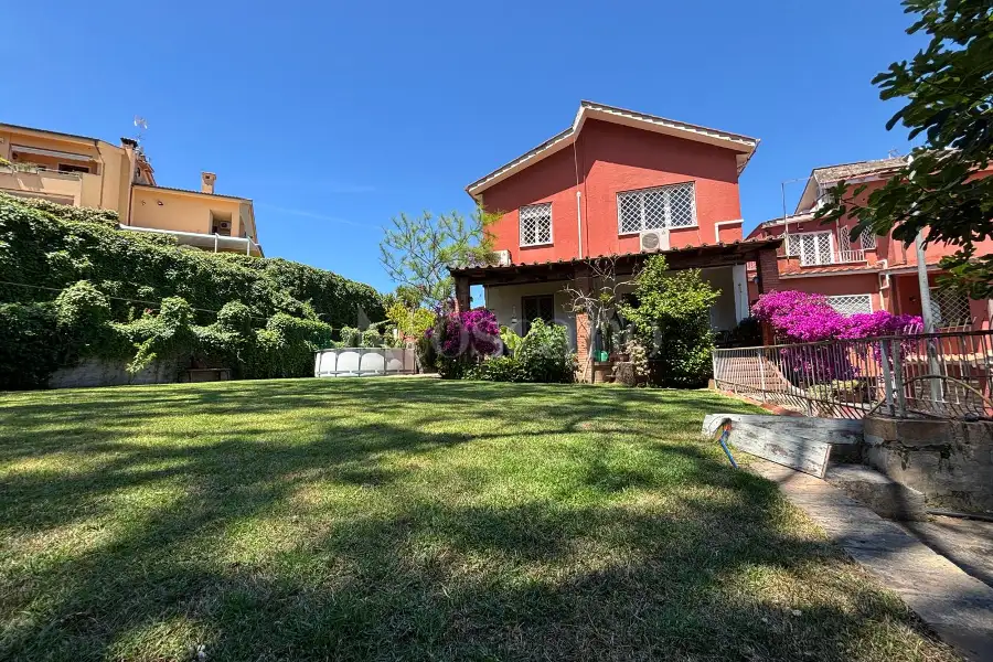 Villa Plurifamiliare in vendita di 228 mq a €519.000 (rif. 37/2025)