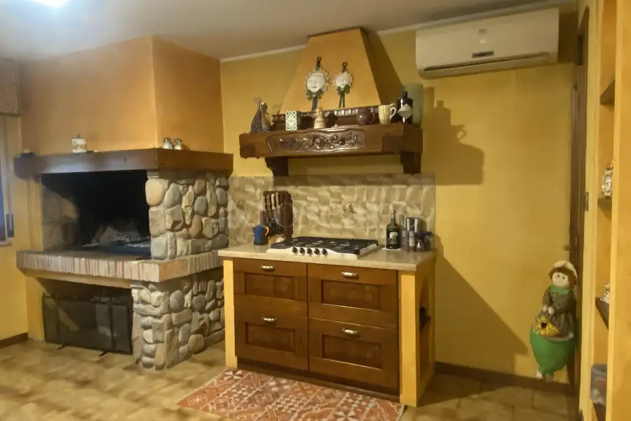 Casa Indipendente in vendita di 210 mq a €248.000 (rif. 9/2026)