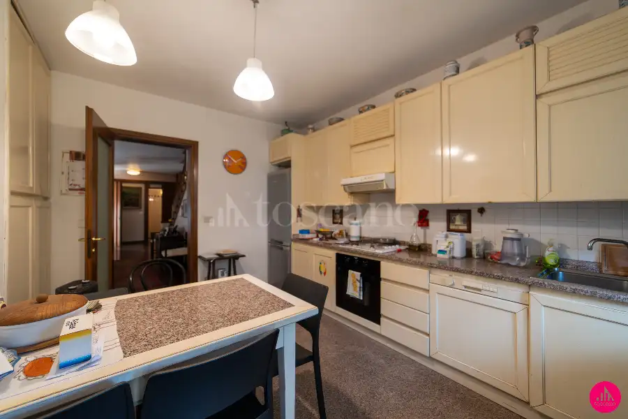 Villino a Schiera in vendita di 310 mq a €440.000 (rif. 53/2026)