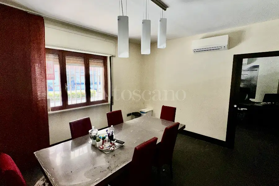 Ufficio in vendita di 150 mq a €229.000 (rif. 11/2026)