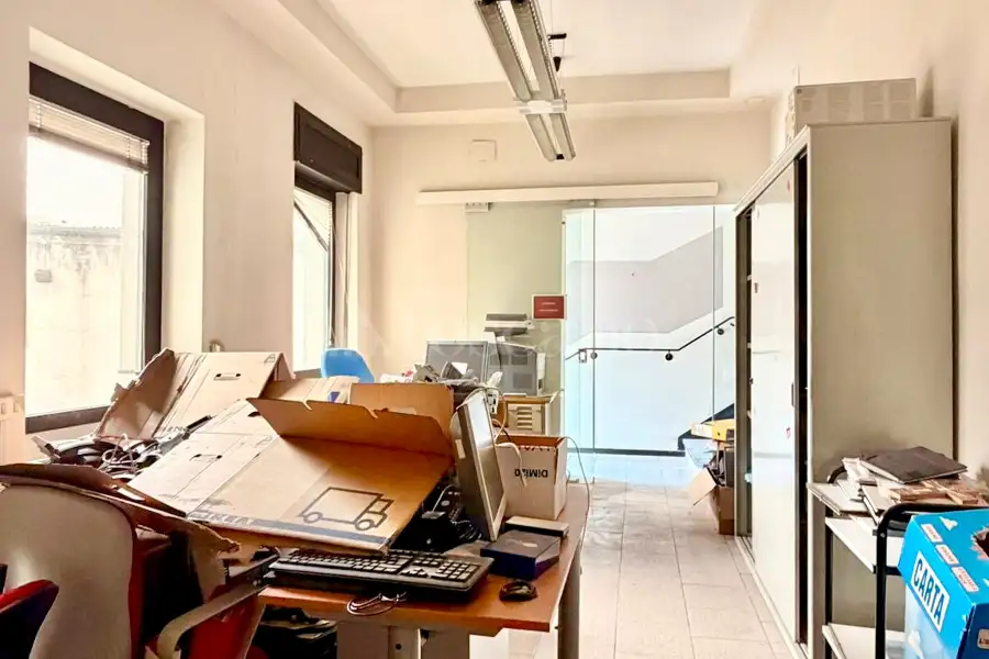 Ufficio in vendita di 200 mq a €379.000 (rif. 8/2026)