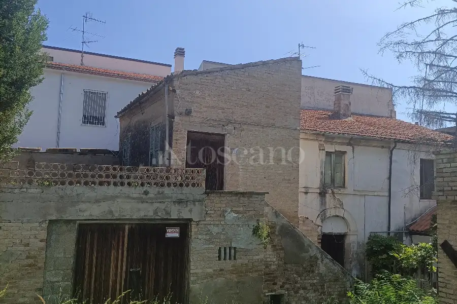 Agricolo in vendita di 12.000 mq a €89.500 (rif. 31/2025)