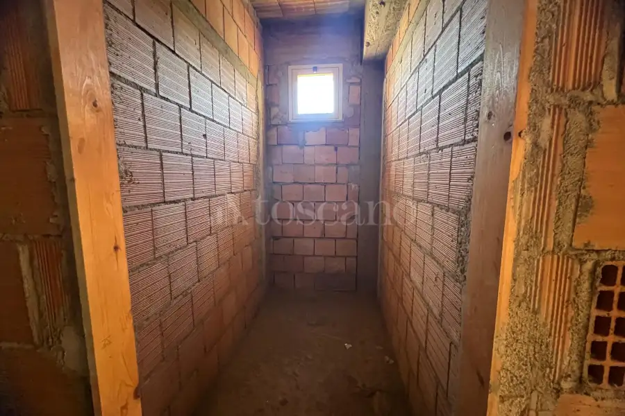 Casa in vendita di 140 mq a €78.000 (rif. 12/2025)
