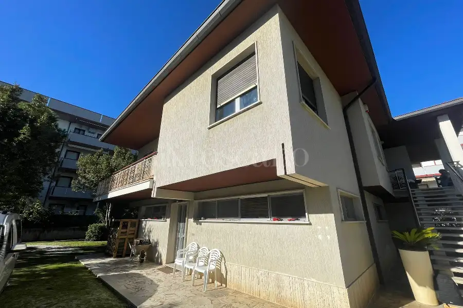 Casa Indipendente in vendita di 312 mq a €870.000 (rif. 58/2025)