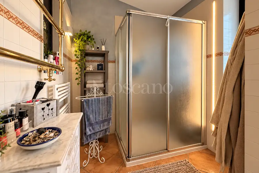 Villa in vendita di 300 mq a €1.250.000 (rif. 28/2026)