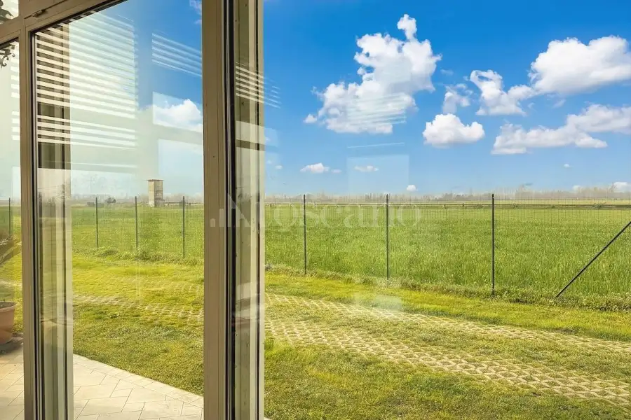 Villa in vendita di 230 mq a €950.000 (rif. 17/2026)