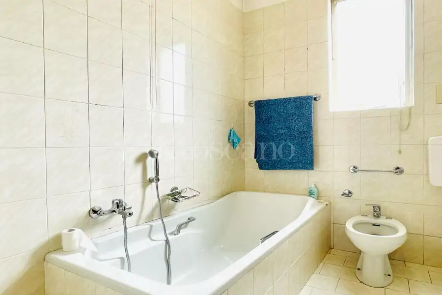 Villa Bifamiliare in vendita di 200 mq a €350.000 (rif. 7/2026)