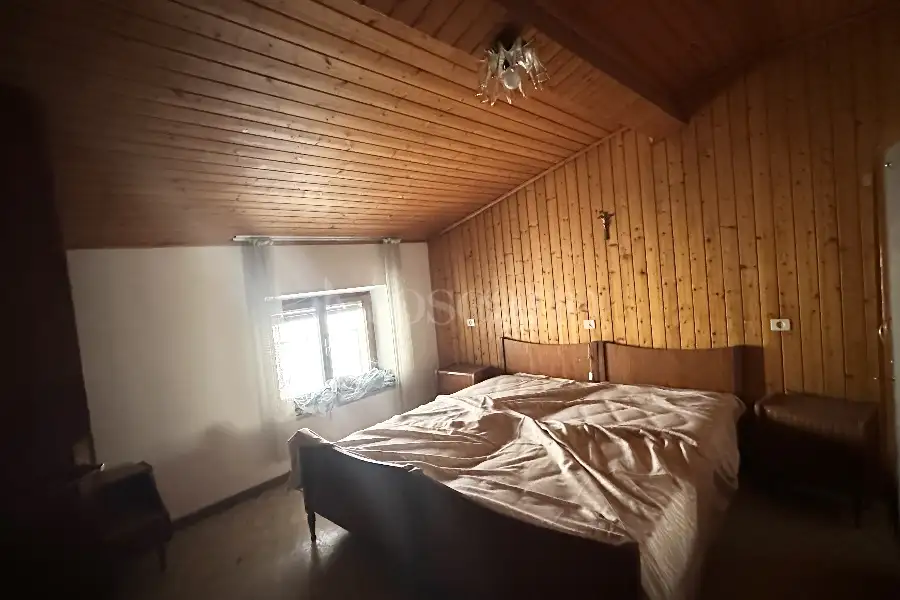 Palazzo in vendita di 330 mq a €300.000 (rif. 3/2026)