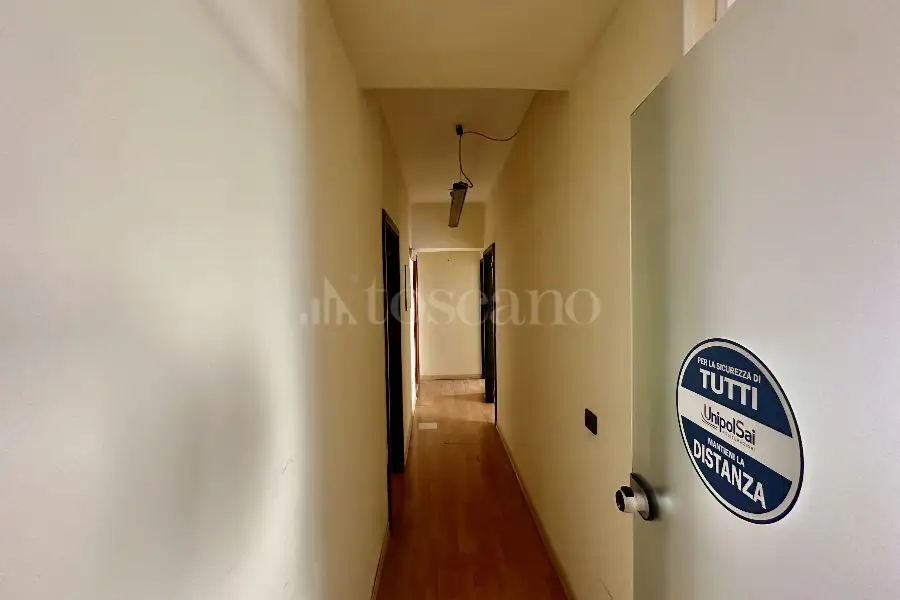Ufficio in affitto di 90 mq a €750 (rif. 1/2025)