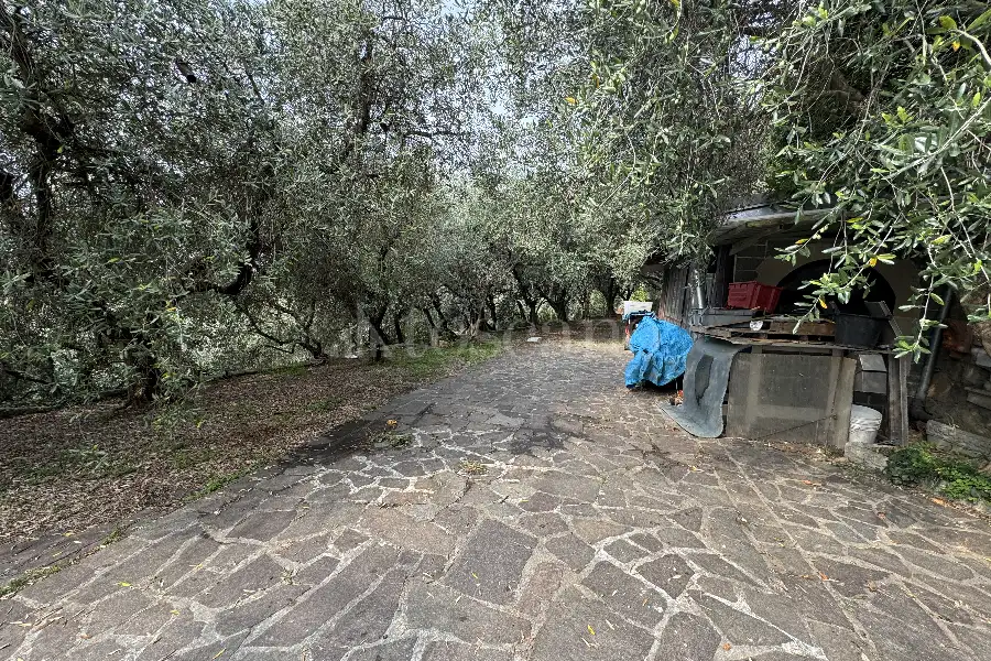 Villa in vendita di 250 mq a €1.350.000 (rif. 9/2026)