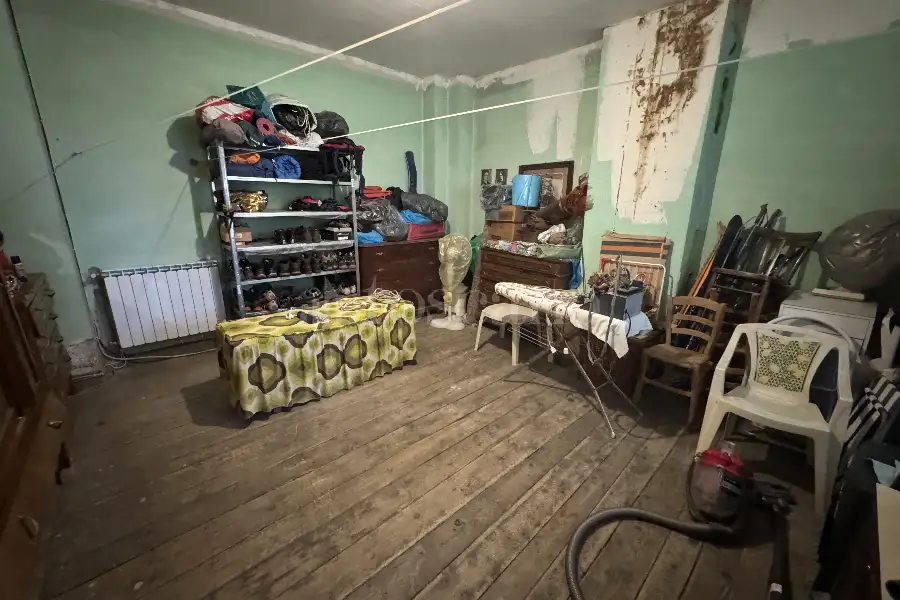 Casa Indipendente in vendita di 300 mq a €330.000 (rif. 4/2026)