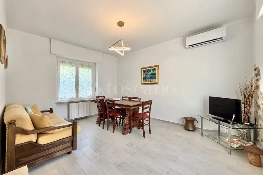 Villino a Schiera in vendita di 90 mq a €330.000 (rif. 18/2026)