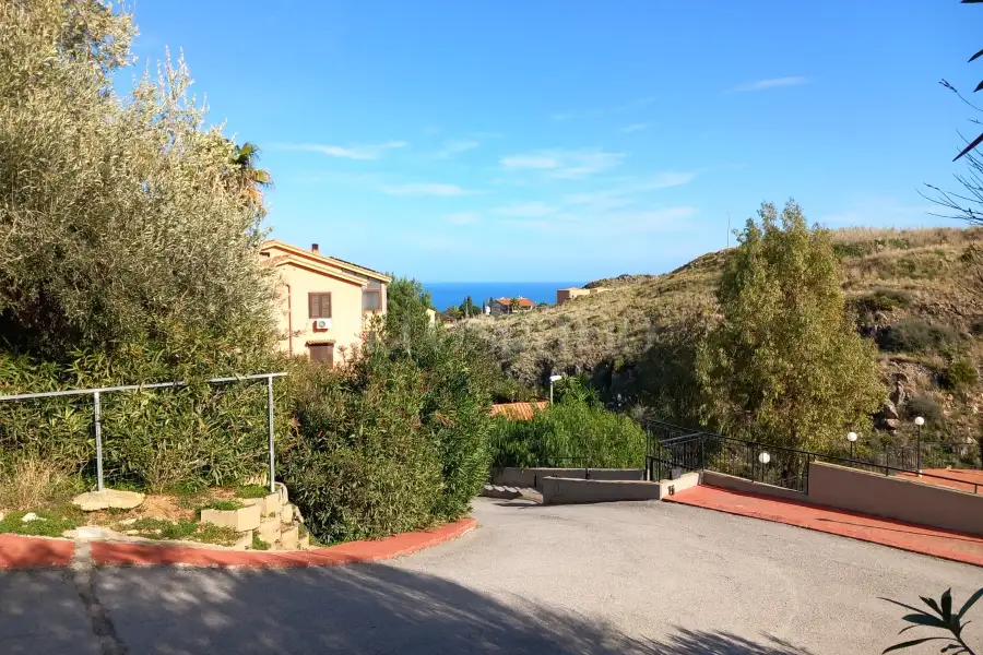 Villa Bifamiliare in vendita di 90 mq a €125.000 (rif. 2/2025)