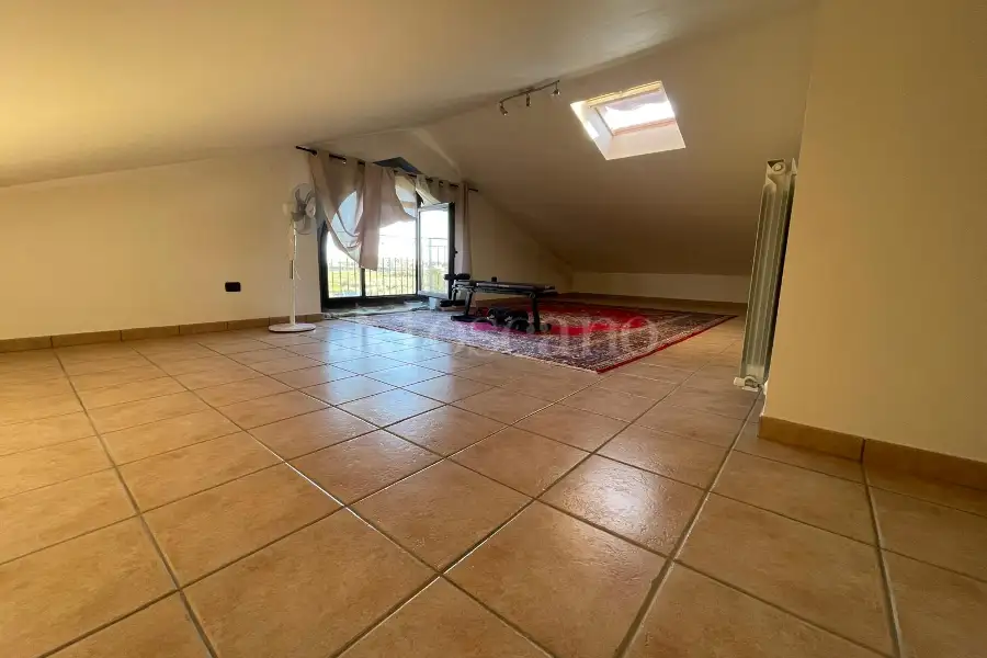 Villa Bifamiliare in vendita di 250 mq a €360.000 (rif. 65/2025)