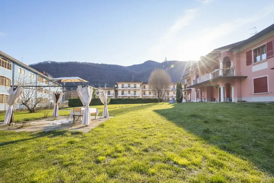 Villa in vendita di 550 mq a €970.000 (rif. 10/2026)
