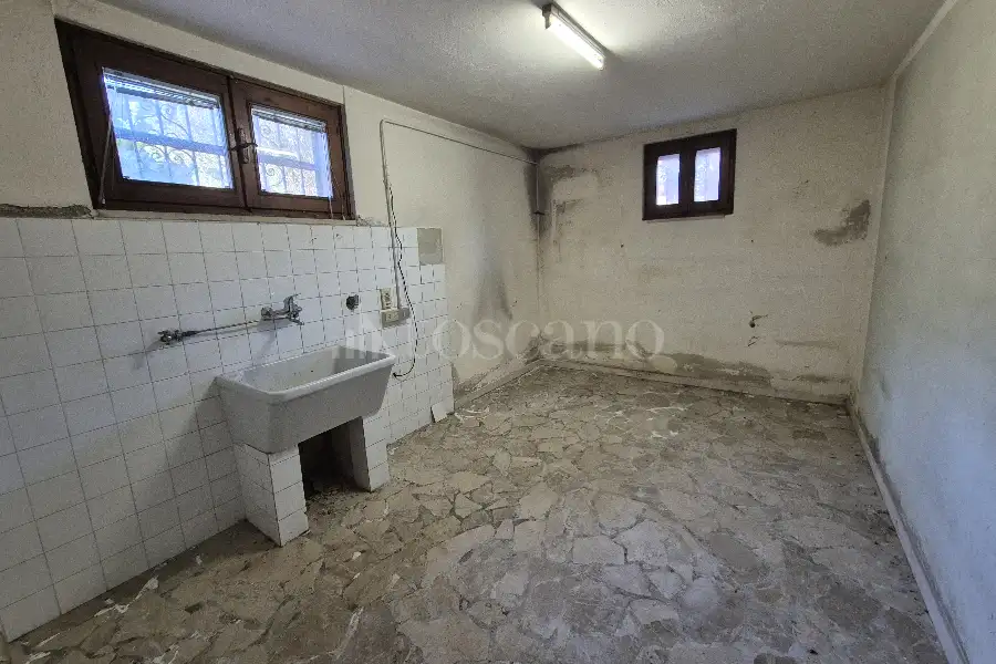Villa in vendita di 330 mq trattativa riservata (rif. 3/2026)