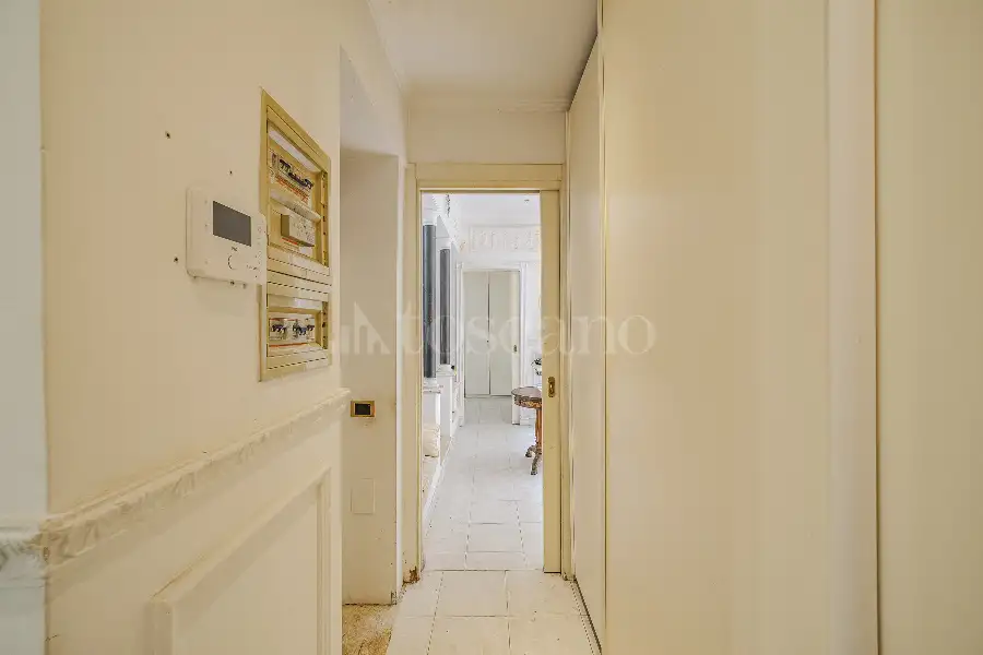 Villa in vendita di 210 mq a €980.000 (rif. 50/2026)