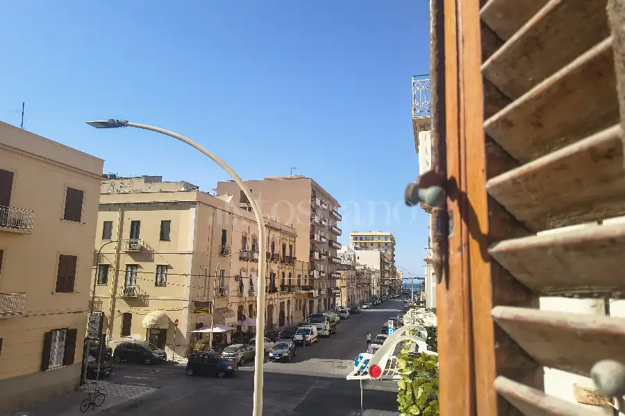Palazzo in vendita di 585 mq a €338.000 (rif. 51/2026)