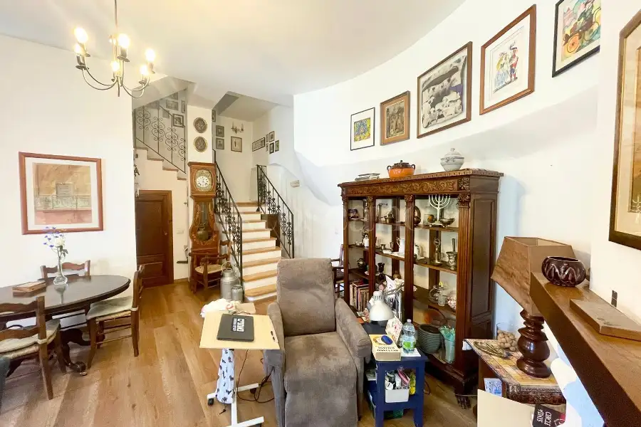 Casa Indipendente in vendita di 227 mq a €459.000 (rif. 28/2026)