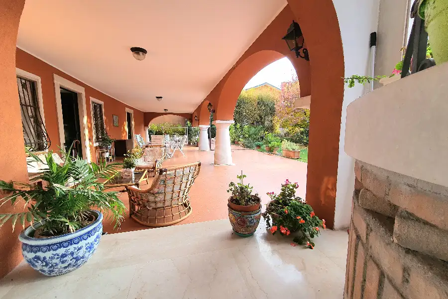 Villa Plurifamiliare in vendita di 400 mq a €399.000 (rif. 6/2025)