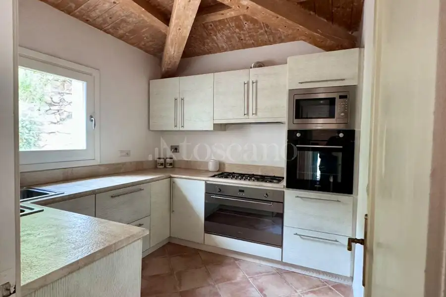 Villa in vendita di 291 mq trattativa riservata (rif. 11/2026)