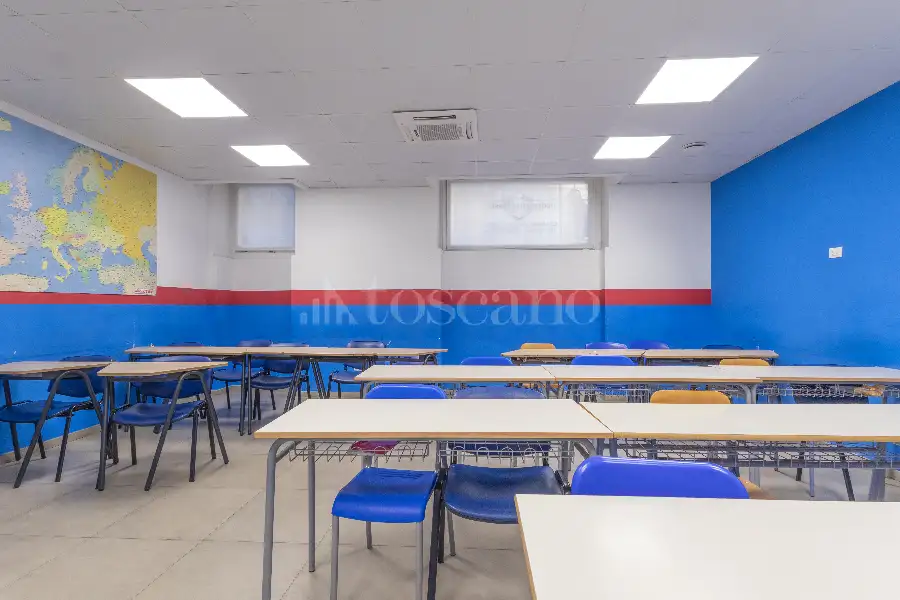 Ufficio in vendita di 340 mq a €1.150.000 (rif. 40/2026)