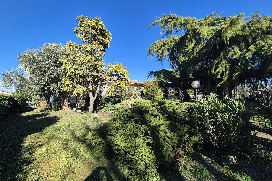 Villa in vendita di 330 mq trattativa riservata (rif. 3/2026)