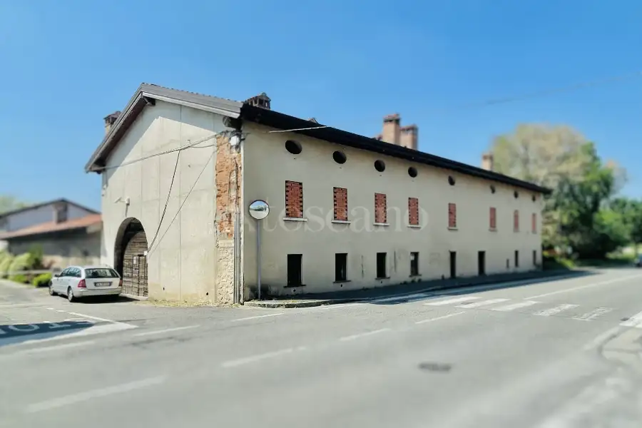 Rustico in vendita di 900 mq a €350.000 (rif. 30/2025)