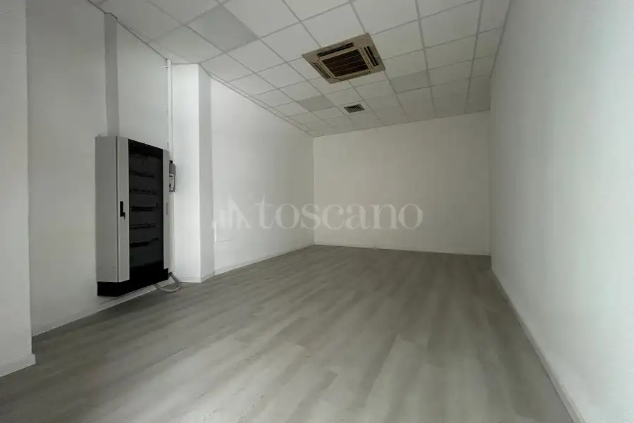 Negozio in vendita di 235 mq a €210.000 (rif. 48/2025)