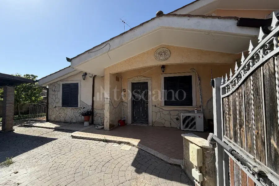 Villino a Schiera in vendita di 145 mq a €179.000 (rif. 21/2026)