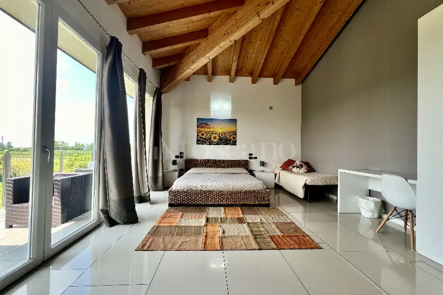 Villa in vendita di 750 mq a €1.500.000 (rif. 36/2024)