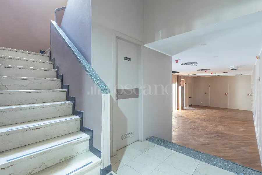 Ufficio in vendita di 250 mq a €1.450.000 (rif. 86/2026)