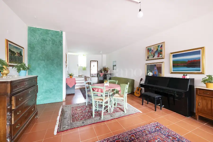 Casa in vendita di 430 mq a €1.250.000 (rif. 25/2025)